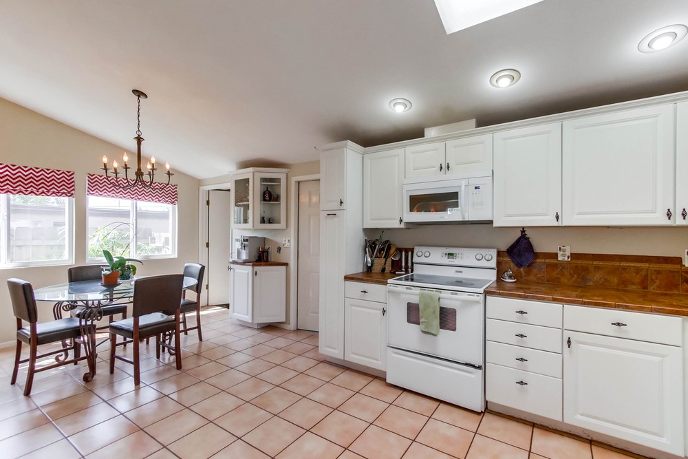 Virtual tour photo 17 of 52 for 3325 Dorchester Dr