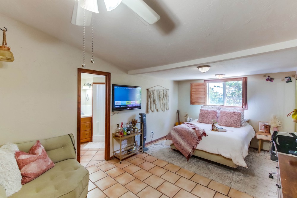 Virtual tour photo 18 of 52 for 3325 Dorchester Dr