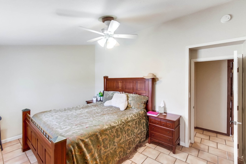 Virtual tour photo 27 of 52 for 3325 Dorchester Dr