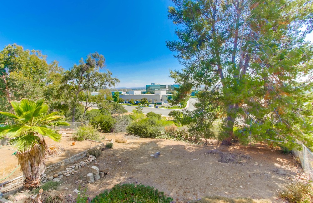 Virtual tour photo 39 of 52 for 3325 Dorchester Dr