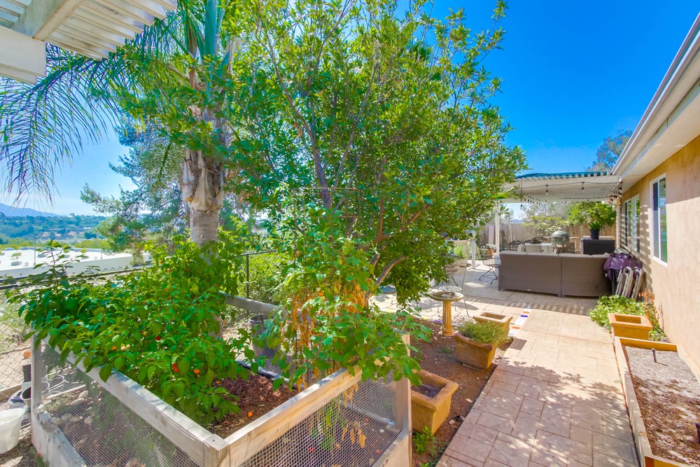 Virtual tour photo 50 of 52 for 3325 Dorchester Dr