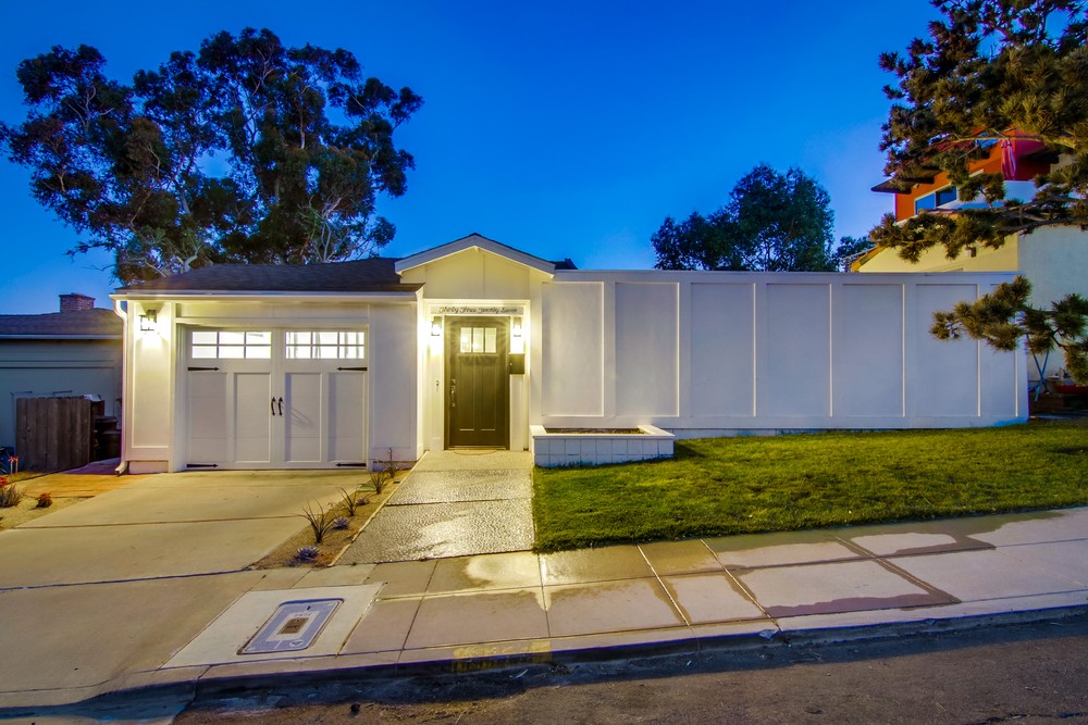 Virtual tour photo 1 of 90 for 3327 Hill St