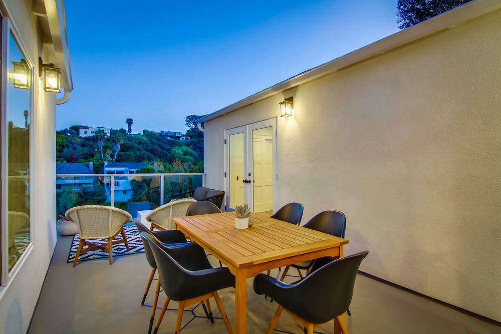 Virtual tour photo 18 of 90 for 3327 Hill St
