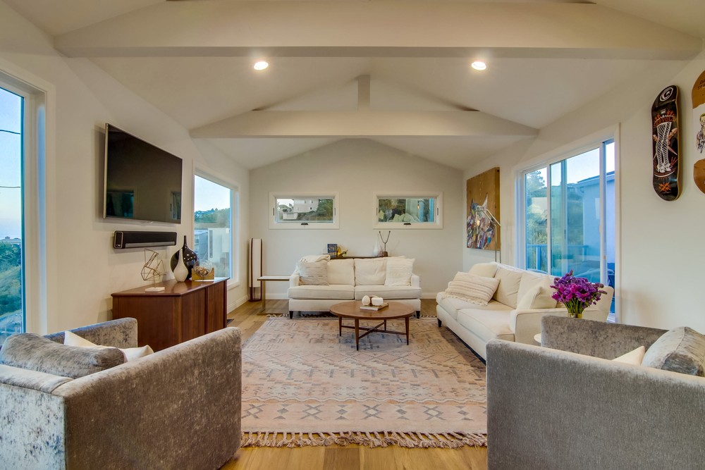 Virtual tour photo 25 of 90 for 3327 Hill St