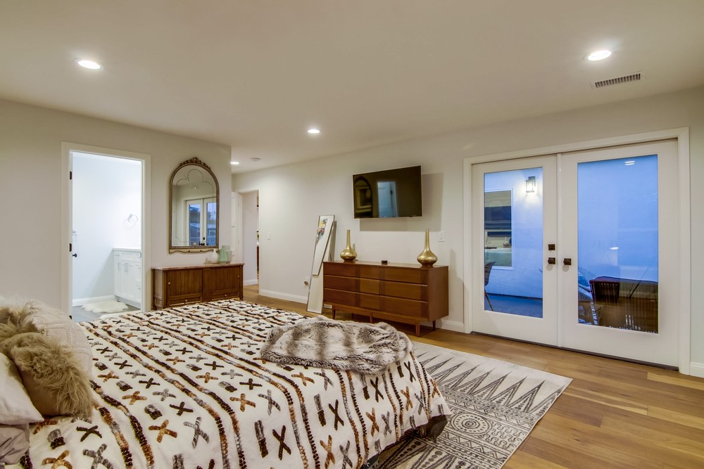Virtual tour photo 58 of 90 for 3327 Hill St