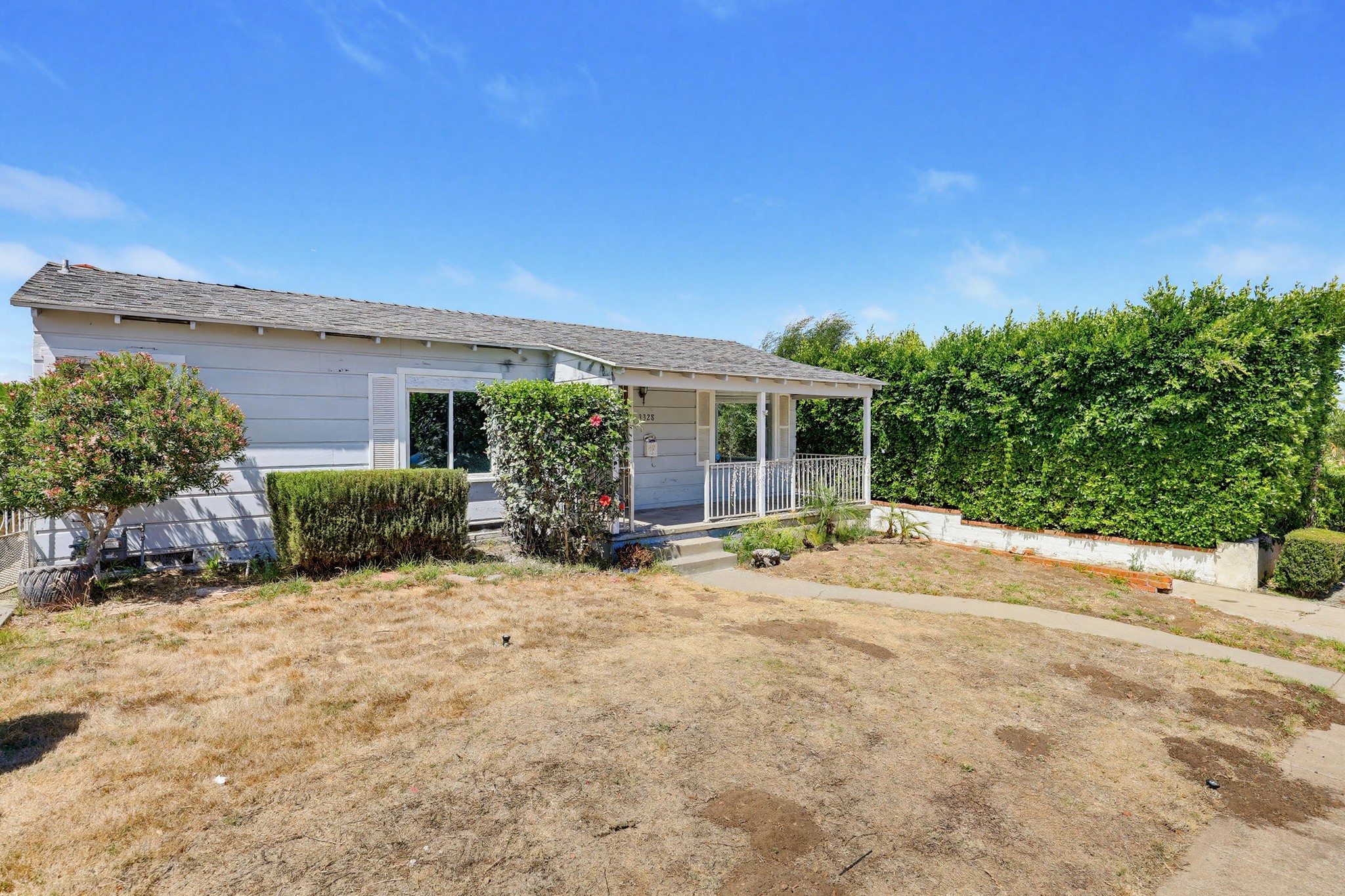 Virtual tour photo 3 of 53 for 3328 Harbor View Dr