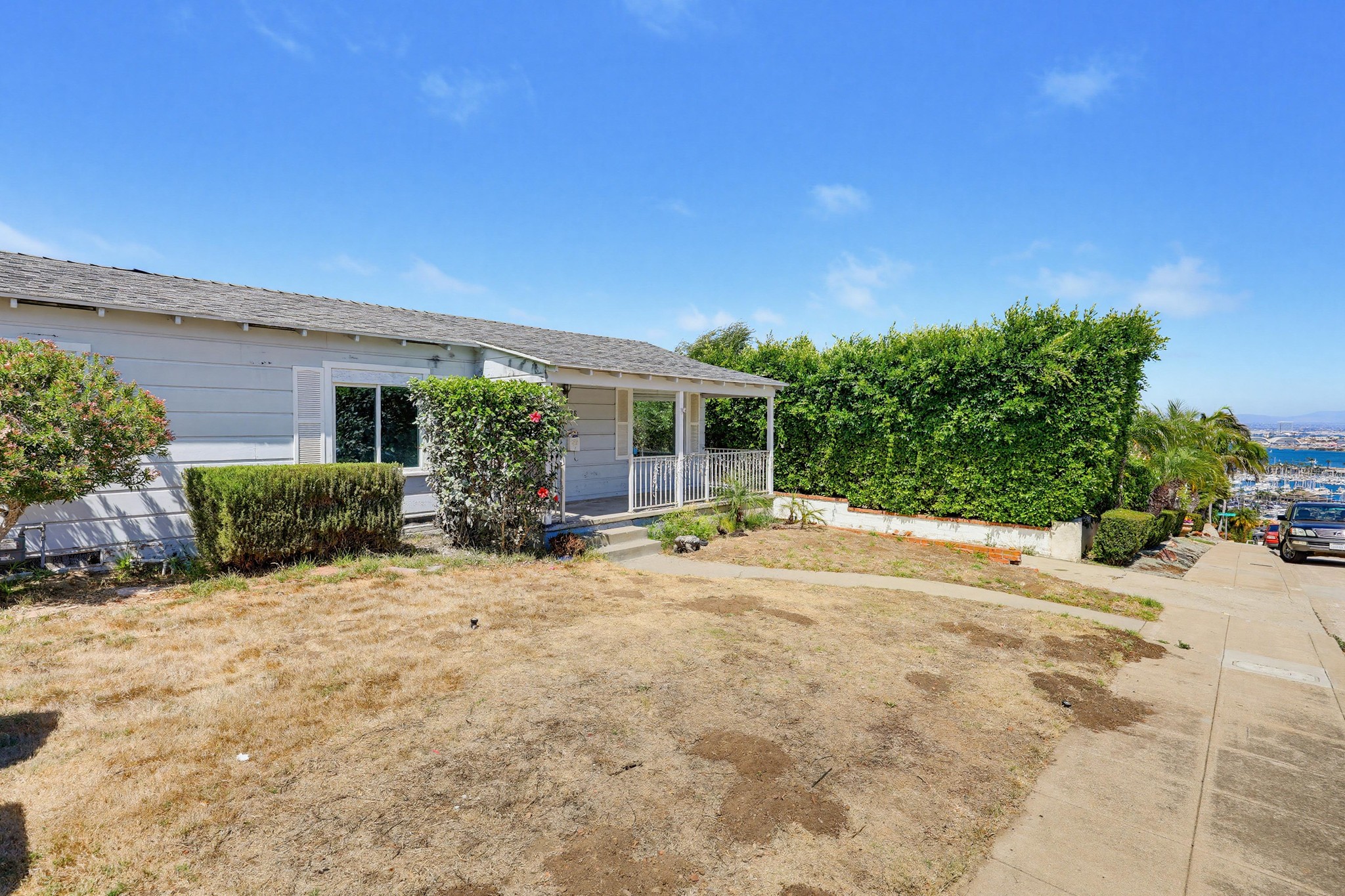 Virtual tour photo 4 of 53 for 3328 Harbor View Dr