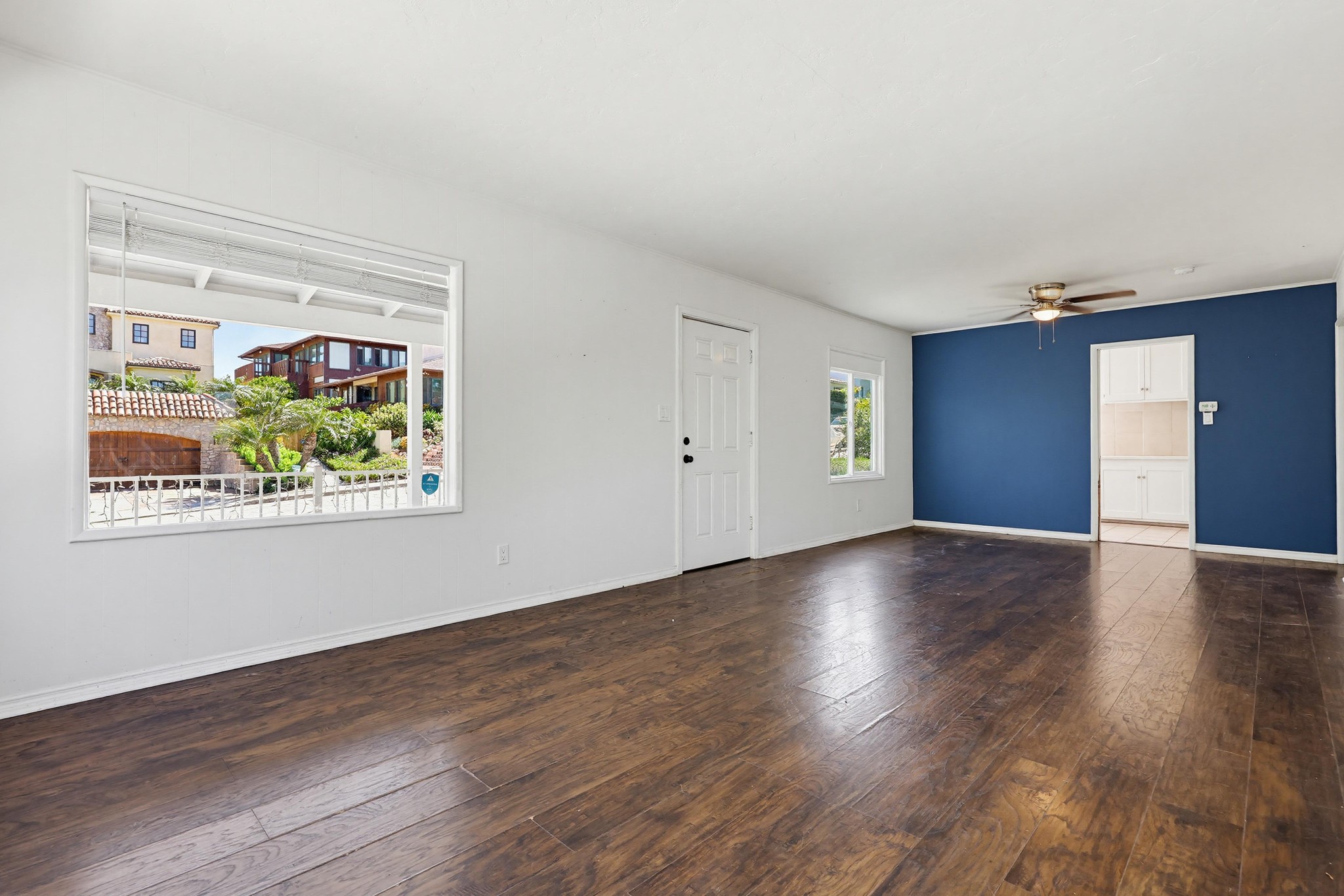 Virtual tour photo 11 of 53 for 3328 Harbor View Dr