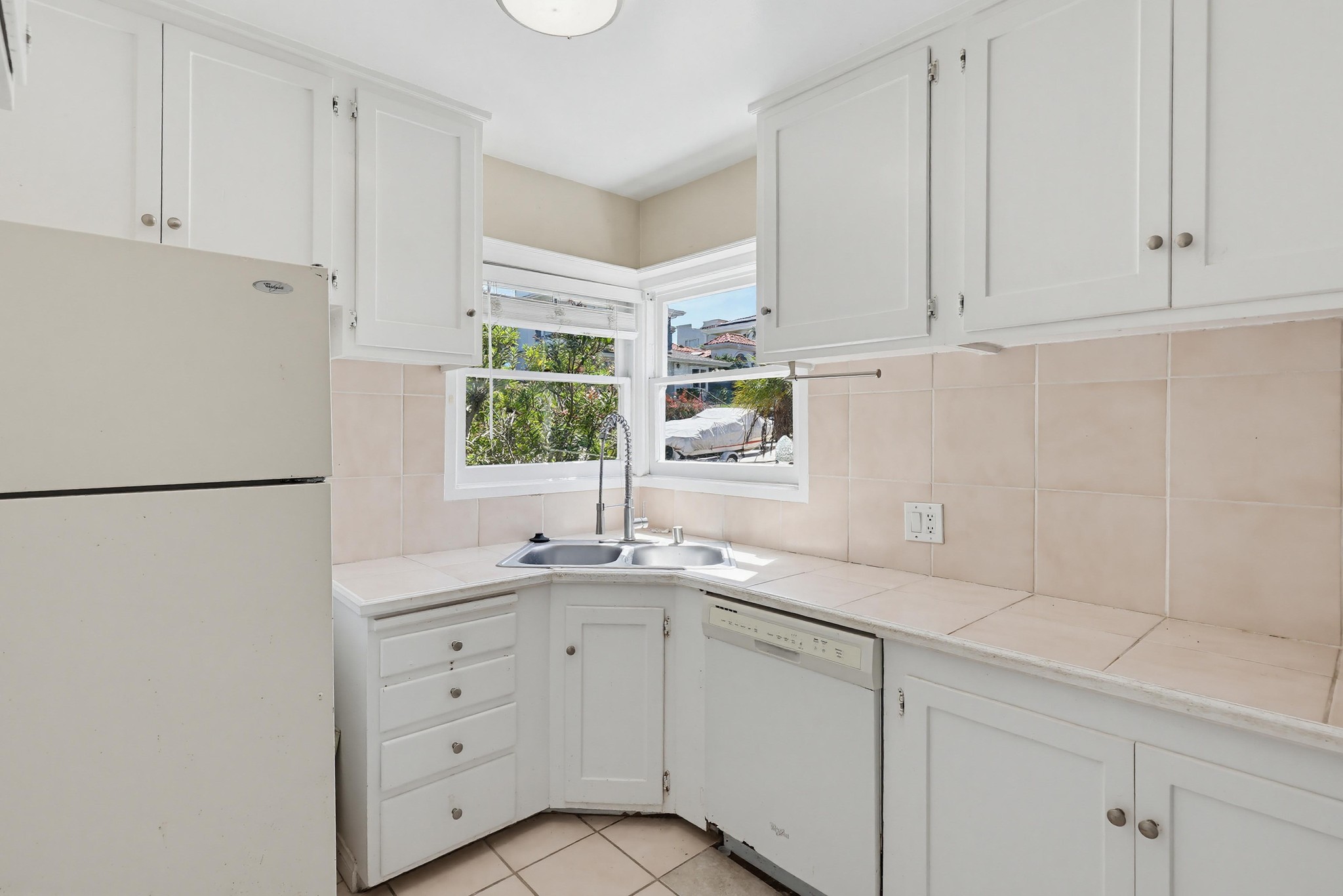 Virtual tour photo 15 of 53 for 3328 Harbor View Dr