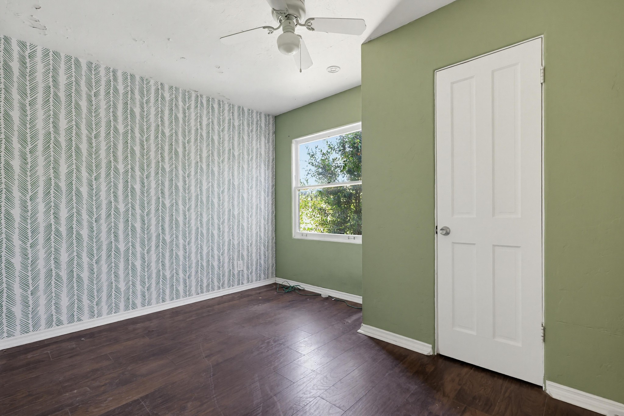 Virtual tour photo 20 of 53 for 3328 Harbor View Dr