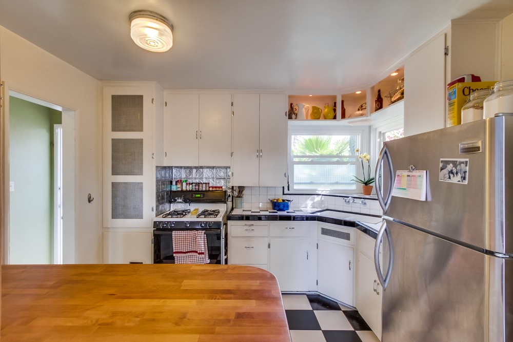 Virtual tour photo 12 of 26 for 3328 Meade Avenue