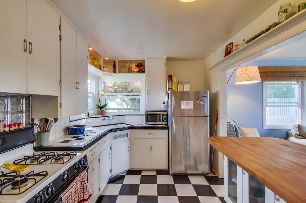 Virtual tour photo 13 of 26 for 3328 Meade Avenue