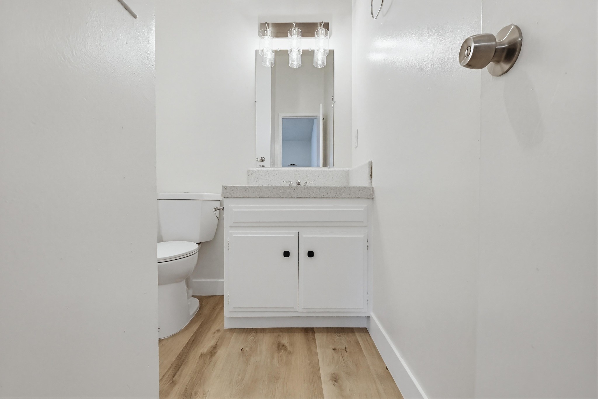 Virtual tour photo 48 of 60 for 333 W Queen St #13