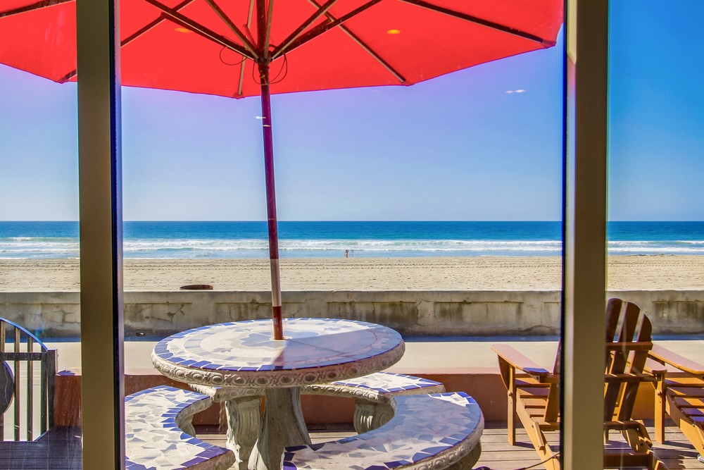 Virtual tour photo 15 of 42 for 3333 Ocean Front Walk #1