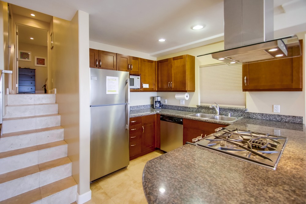 Virtual tour photo 20 of 42 for 3333 Ocean Front Walk #1