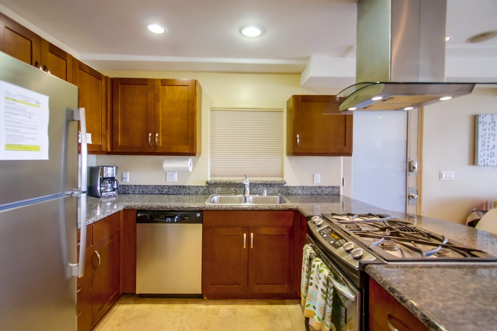 Virtual tour photo 21 of 42 for 3333 Ocean Front Walk #1