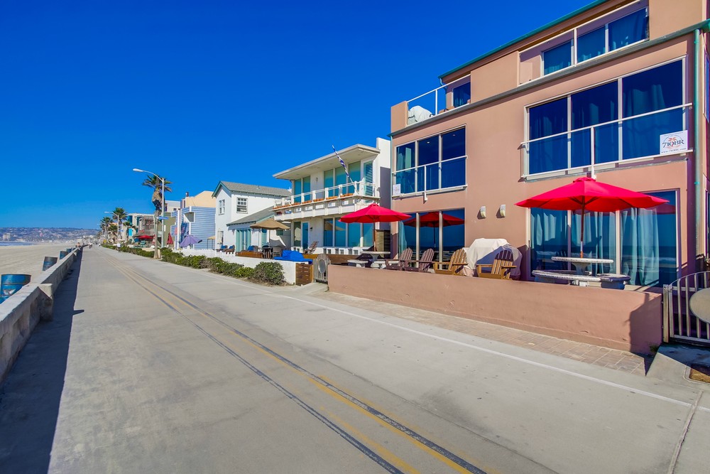 Virtual tour photo 4 of 51 for 3333 Ocean Front Walk #2