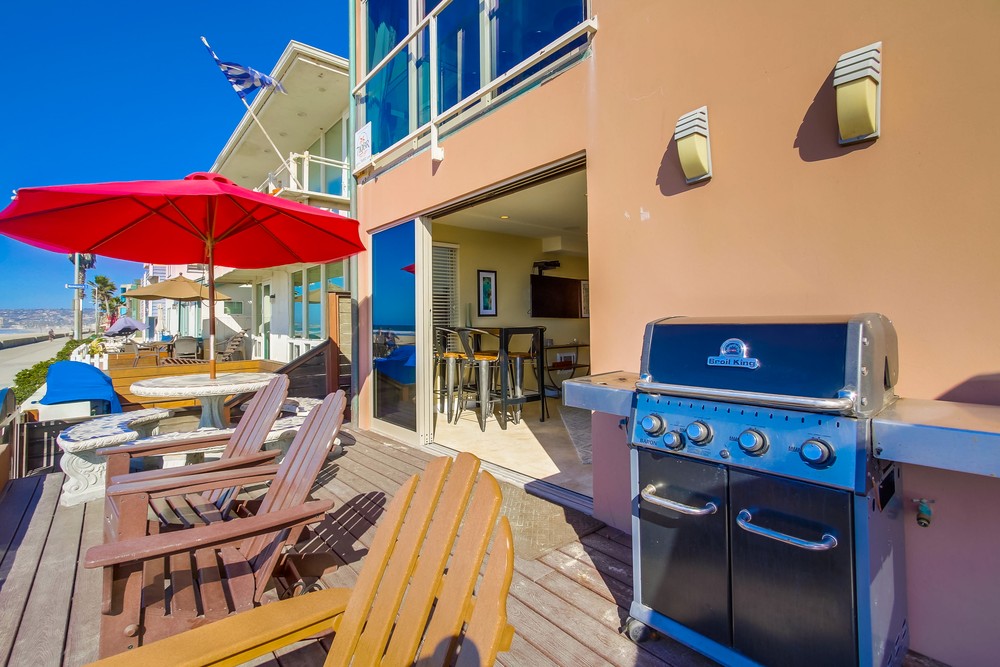 Virtual tour photo 11 of 51 for 3333 Ocean Front Walk #2