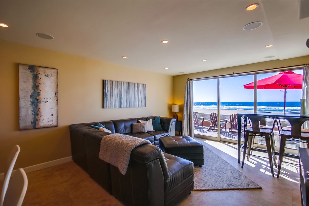 Virtual tour photo 20 of 51 for 3333 Ocean Front Walk #2