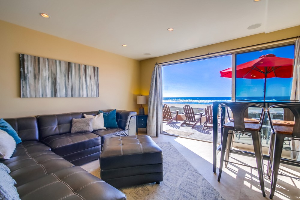 Virtual tour photo 22 of 51 for 3333 Ocean Front Walk #2