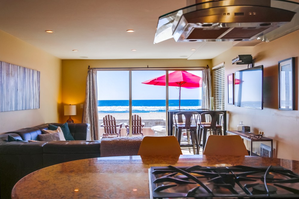 Virtual tour photo 33 of 51 for 3333 Ocean Front Walk #2