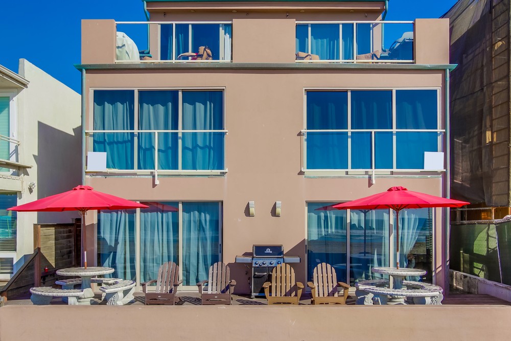 Virtual tour photo 1 of 80 for 3333 Ocean Front Walk #4