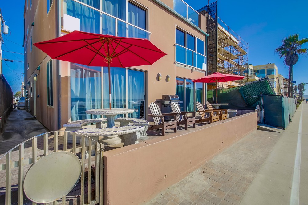 Virtual tour photo 5 of 80 for 3333 Ocean Front Walk #4
