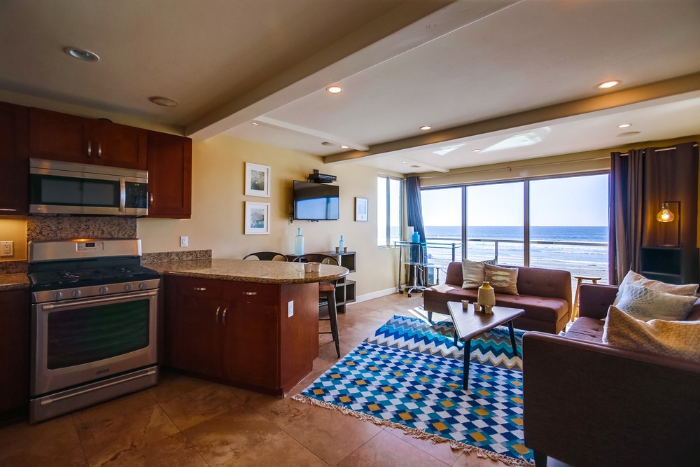 Virtual tour photo 17 of 80 for 3333 Ocean Front Walk #4