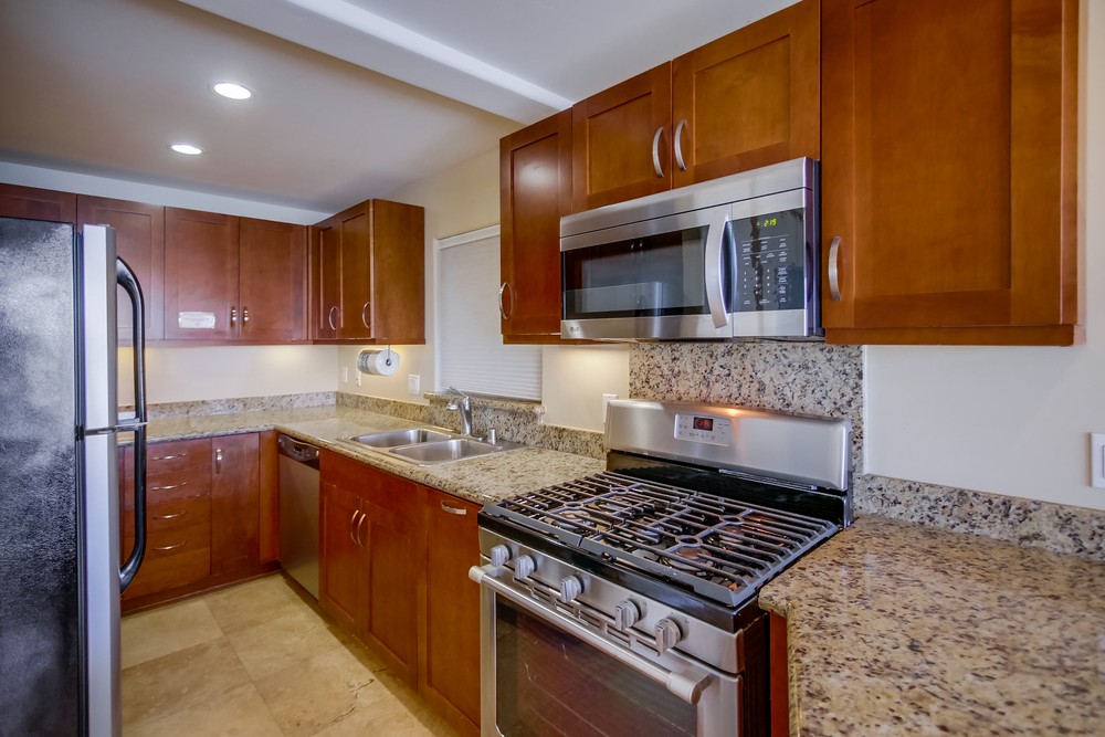 Virtual tour photo 32 of 80 for 3333 Ocean Front Walk #4