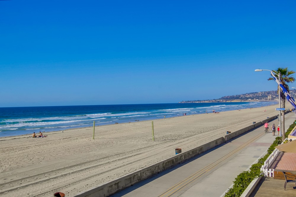 Virtual tour photo 40 of 80 for 3333 Ocean Front Walk #4