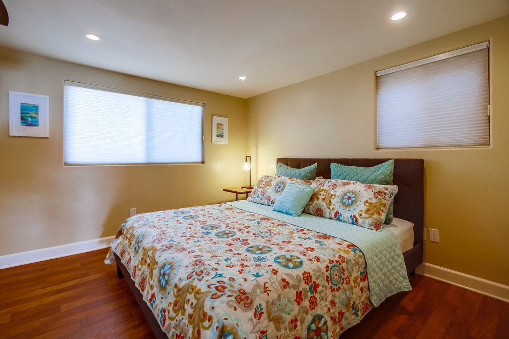 Virtual tour photo 41 of 80 for 3333 Ocean Front Walk #4