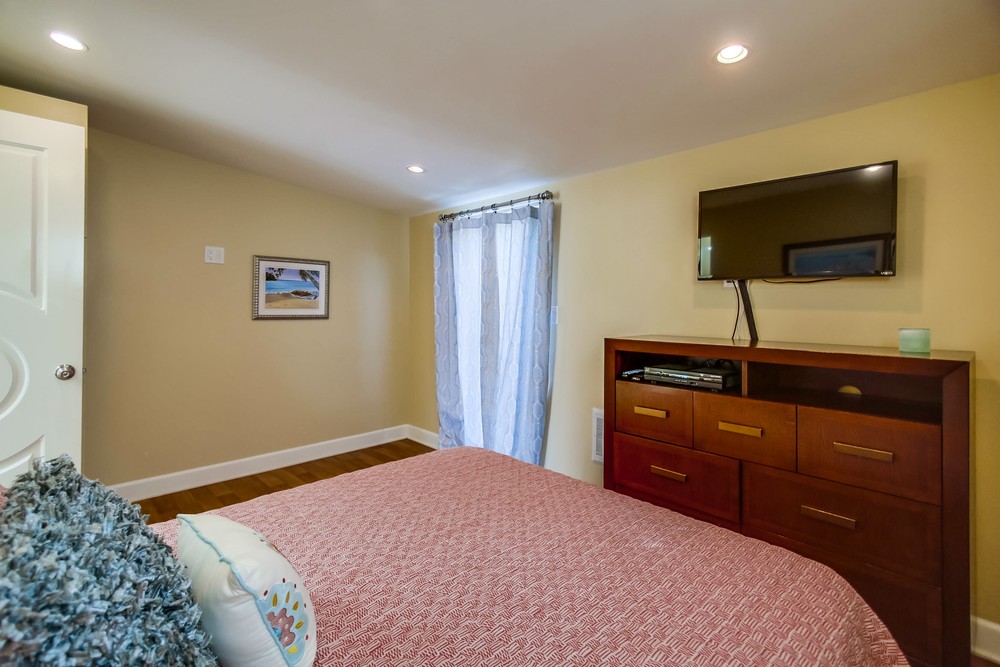 Virtual tour photo 67 of 80 for 3333 Ocean Front Walk #4