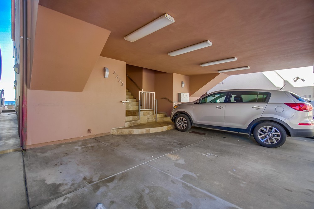 Virtual tour photo 70 of 80 for 3333 Ocean Front Walk #4