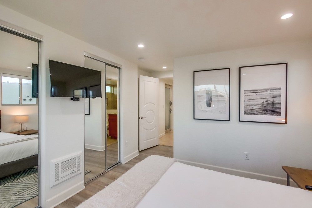 Virtual tour photo 19 of 103 for 3333 Ocean Front Walk