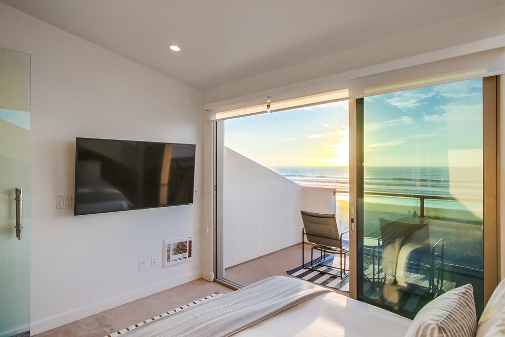 Virtual tour photo 23 of 103 for 3333 Ocean Front Walk