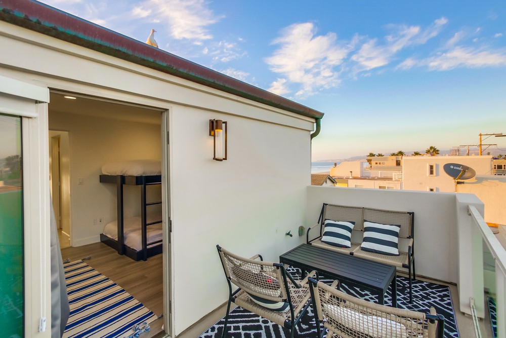 Virtual tour photo 42 of 103 for 3333 Ocean Front Walk
