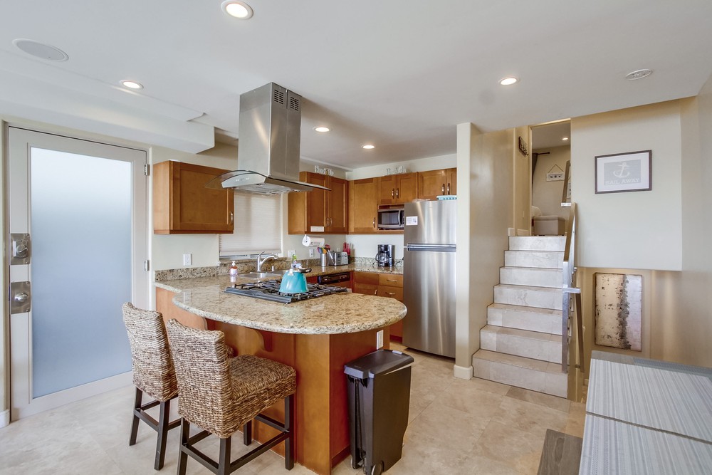 Virtual tour photo 17 of 60 for 3333 Ocean Front Walk UNIT 2