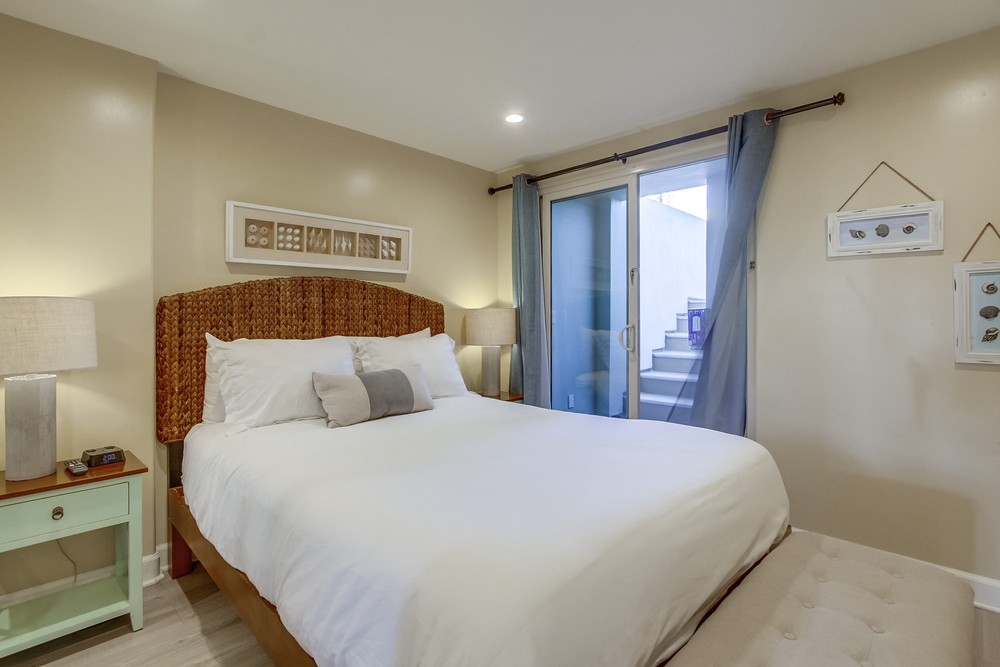 Virtual tour photo 36 of 60 for 3333 Ocean Front Walk UNIT 2