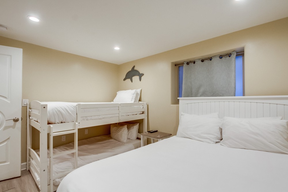 Virtual tour photo 42 of 60 for 3333 Ocean Front Walk UNIT 2
