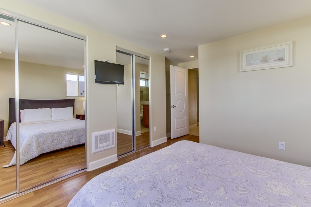 Virtual tour photo 17 of 70 for 3333 Ocean Front Walk