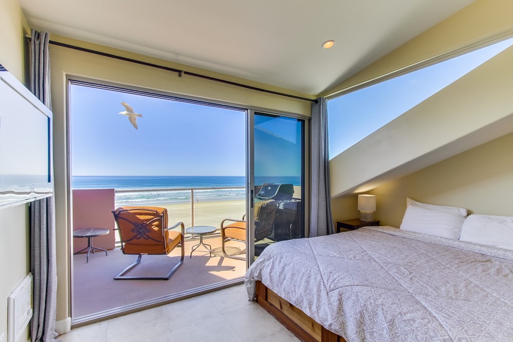 Virtual tour photo 20 of 70 for 3333 Ocean Front Walk