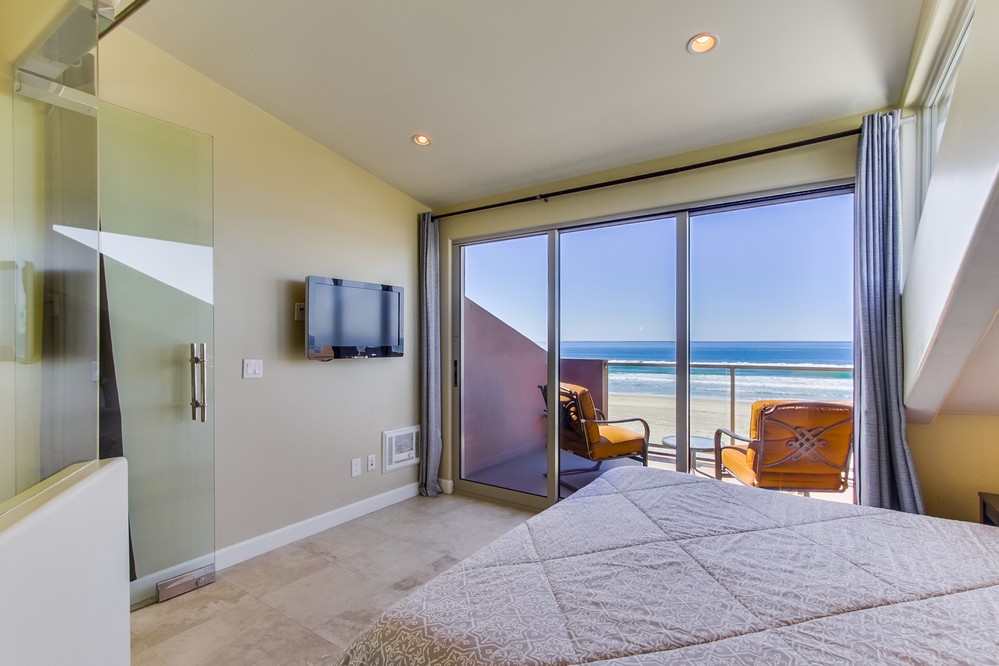 Virtual tour photo 21 of 70 for 3333 Ocean Front Walk