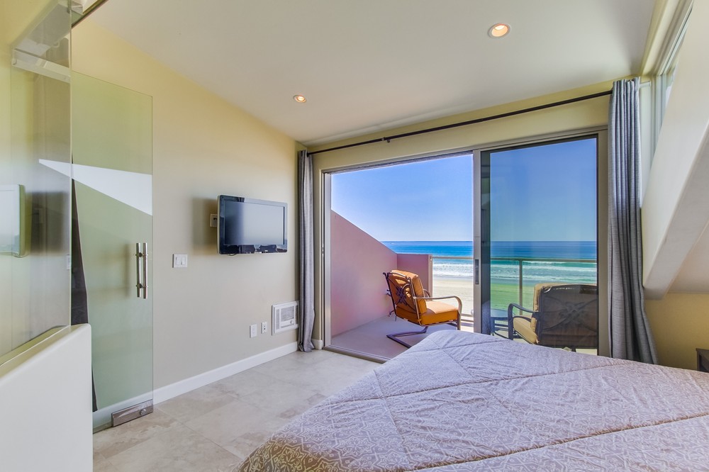 Virtual tour photo 22 of 70 for 3333 Ocean Front Walk