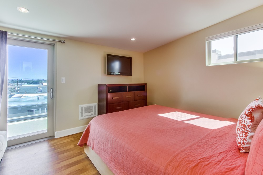 Virtual tour photo 54 of 70 for 3333 Ocean Front Walk