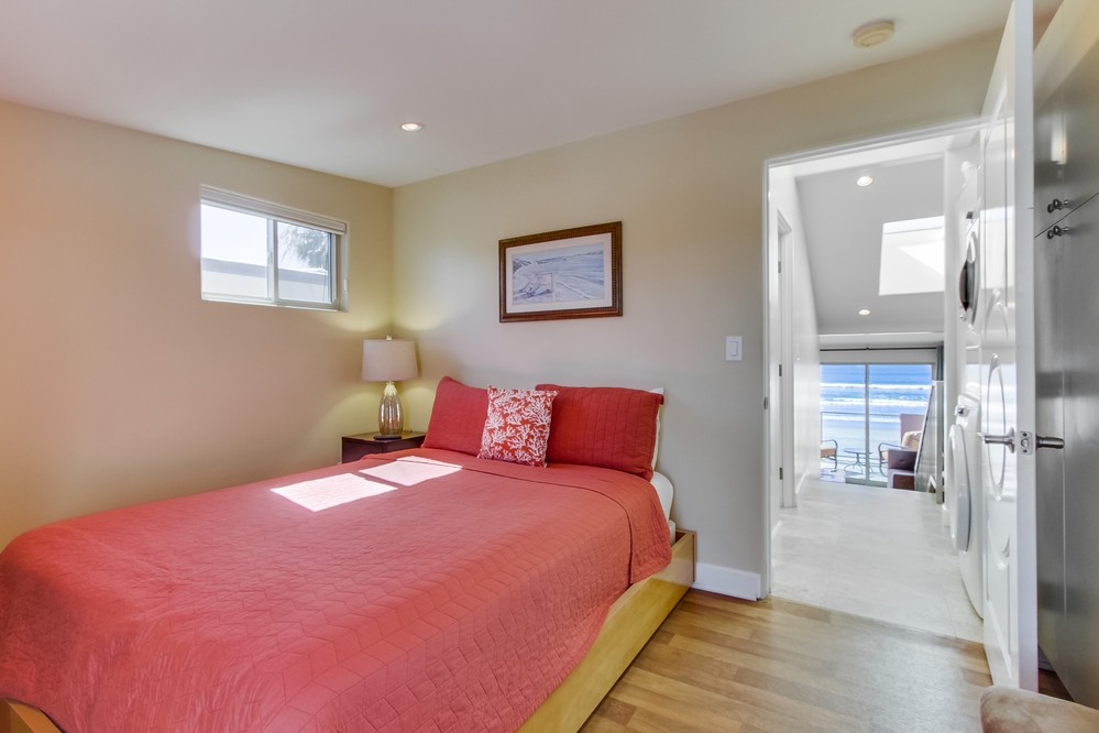 Virtual tour photo 55 of 70 for 3333 Ocean Front Walk