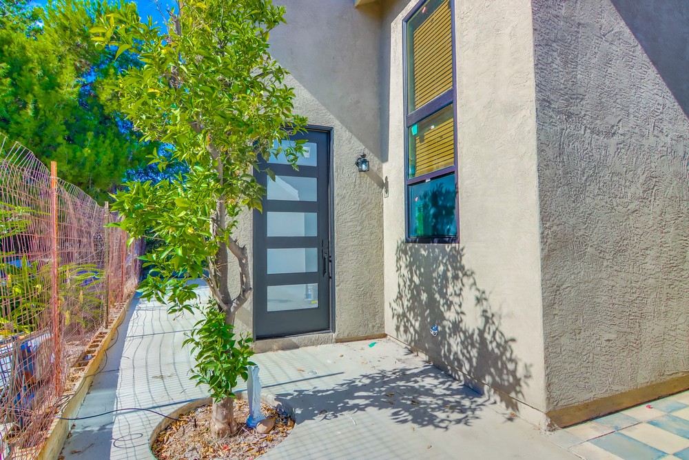 Virtual tour photo 1 of 48 for 3334 Altadena Ave