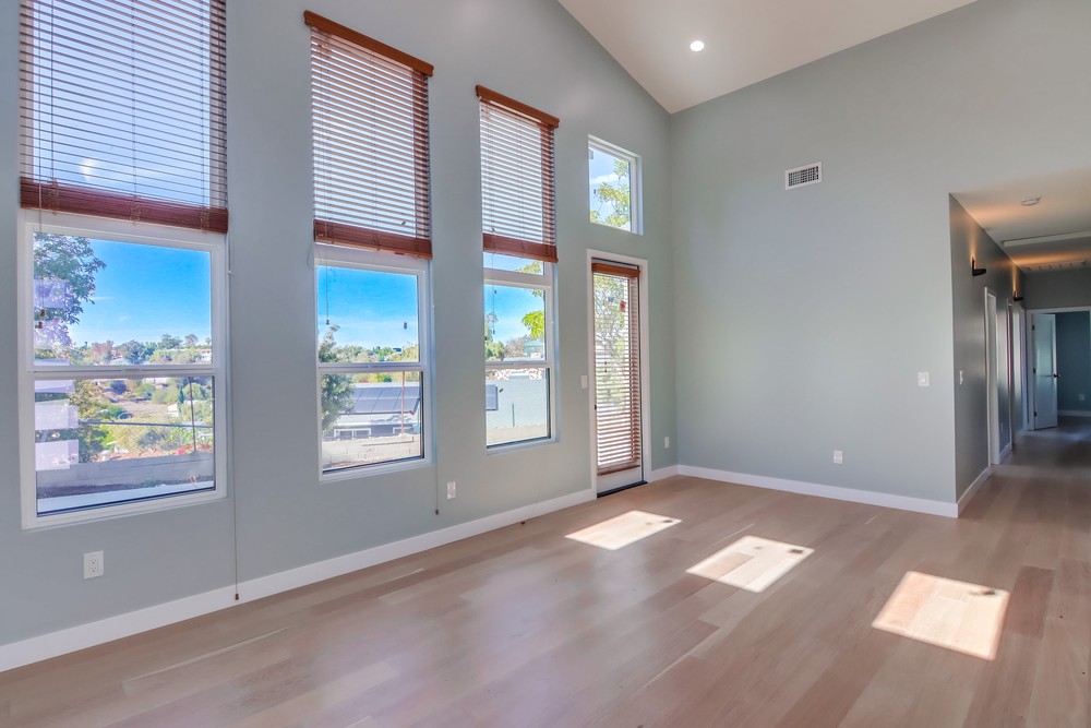 Virtual tour photo 3 of 48 for 3334 Altadena Ave