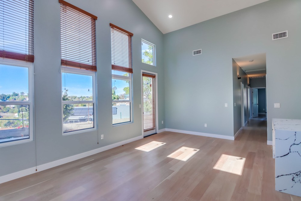 Virtual tour photo 4 of 48 for 3334 Altadena Ave