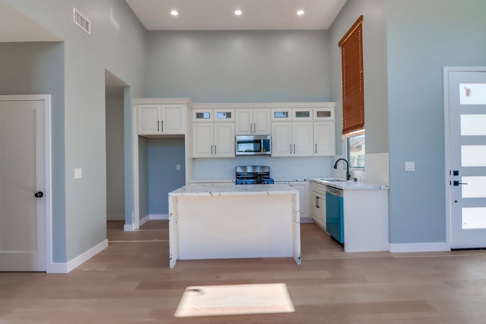 Virtual tour photo 13 of 48 for 3334 Altadena Ave