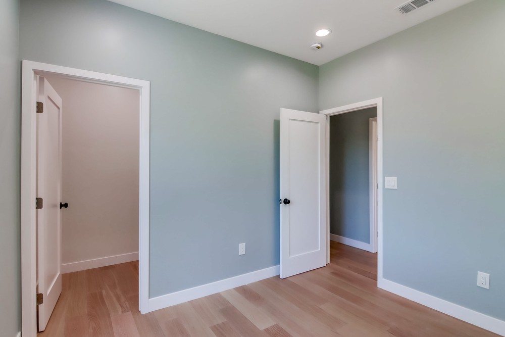 Virtual tour photo 23 of 48 for 3334 Altadena Ave